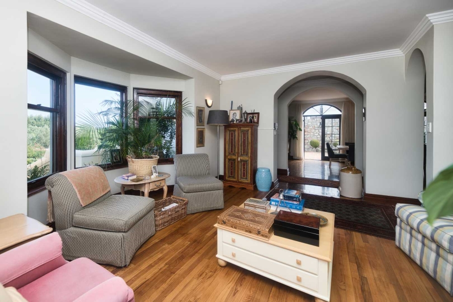 7 Bedroom Property for Sale in Voelklip Western Cape
